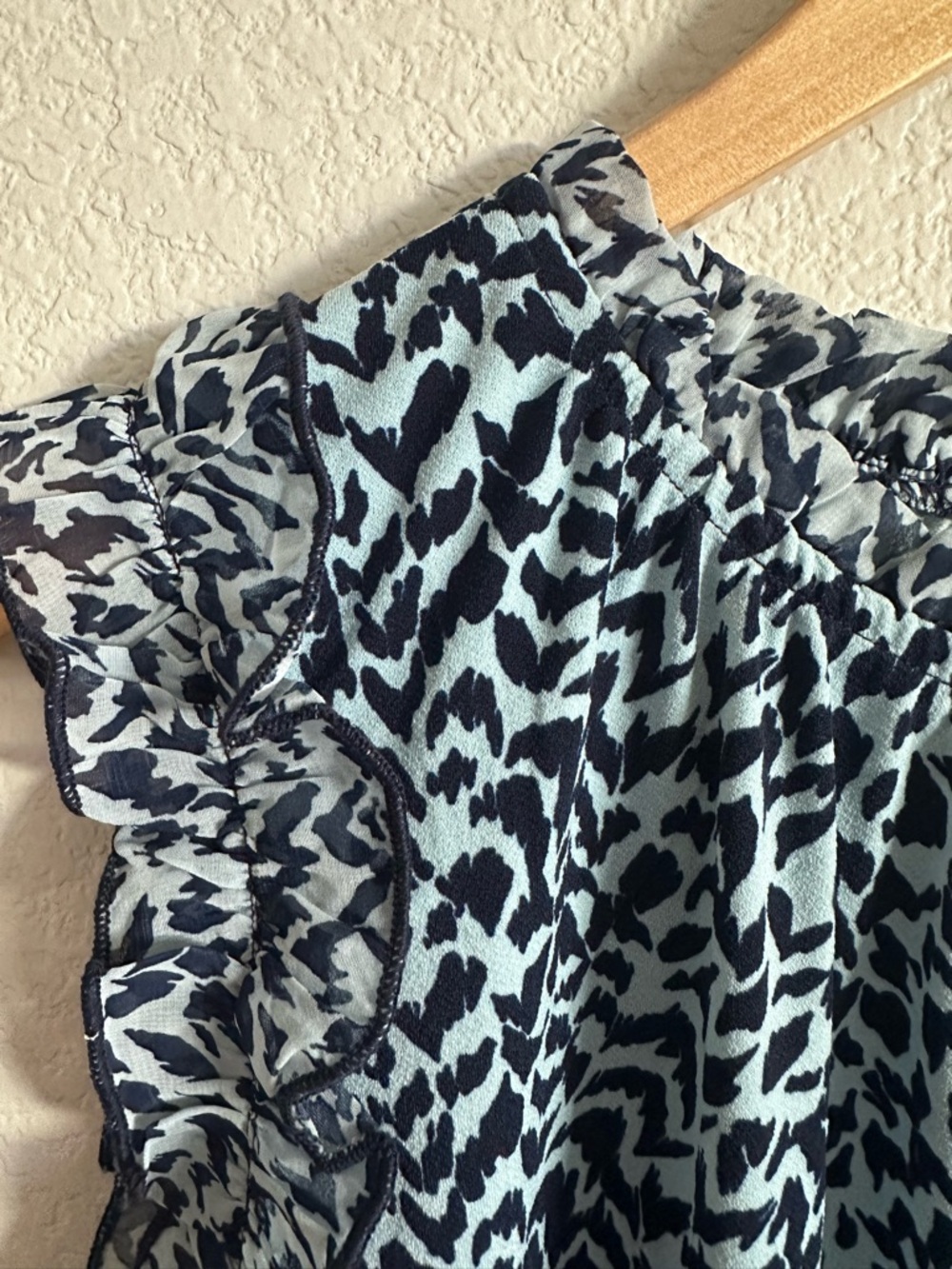 Notations Blue Ruffle-Sleeve Printed Blouse - Picture 4 of 6